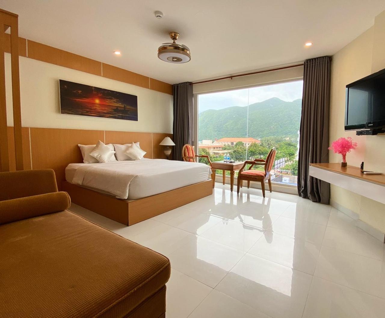 Conson Hotel Chi Khu Co Ong Luaran gambar