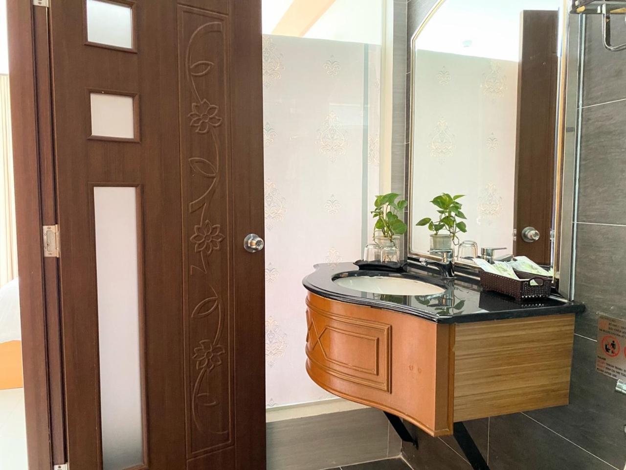 Conson Hotel Chi Khu Co Ong Luaran gambar